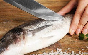 Dùng nguyên liệu rẻ tiền này ngâm cá trước khi chế biến, mùi tanh của cá không những hết mà món ăn còn ngon gấp bội