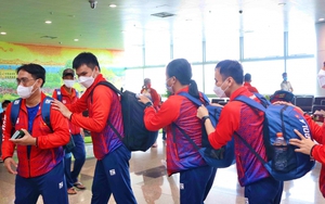 Đoàn Thể thao NKT Việt Nam về nước sau kỳ tích tại ASEAN Para Games 11