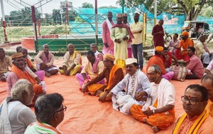 Bên trong "chợ chú rể" 700 năm tuổi ở bang Bihar của Ấn Độ