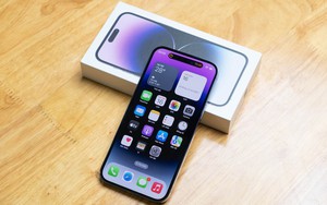 Mở hộp iPhone 14 Pro Max màu tím vừa "cập bến" Việt Nam: Màu sắc ấn tượng, giá trên 50 triệu đồng!