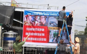 Thanh niên Công an huyện Ba Vì treo banner ở quán nhậu, nhắc khách không lái xe khi uống rượu bia