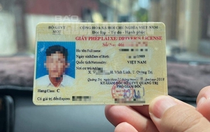 Bị kiểm điểm vì trả nhầm bằng lái xe vi phạm trước thời hạn