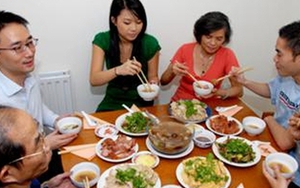 Cô gái ghi điểm tuyệt đối ngày ra mắt vì phát hiện ra ý nghĩa sâu xa từ thói quen của bố bạn trai