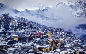 Tại sao một thành phố trên dãy Himalaya lại đang chìm xuống?