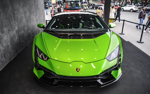 Lamborghini Huracan Tecnica giá từ 19 tỉ đồng trên phố Hà Nội
