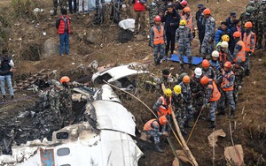 Tìm thấy 2 hộp đen trong vụ rơi máy bay ở Nepal