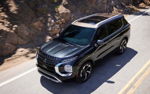 'Quên' năm kỷ niệm, Mitsubishi ra mắt Outlander phiên bản đặc biệt 'muộn' hẳn 2 năm