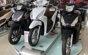 Honda Vision bất ngờ “quay xe” tăng giá mạnh
