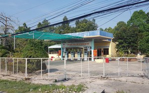 Nhiều cây xăng vùng Bảy Núi dừng bán, du khách khổ sở tìm chỗ đổ xăng
