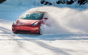 Tesla bị phạt gần 52 tỉ đồng vì không nói rõ tầm vận hành xe điện bị ảnh hưởng từ thời tiết