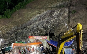 Một công nhân bị đá rơi vào đầu tử vong trong hầm thủy điện ở Điện Biên