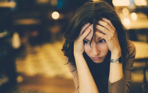 Mặc cảnh sát can ngăn 12 lần, nữ giáo viên 38 tuổi vẫn 'đầu tư' 13 tỷ đồng rồi phát hiện bị lừa: Danh tính kẻ xấu gây ngỡ ngàng