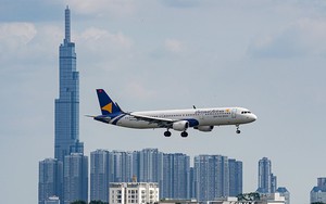 Vé bay nội địa cao hơn bay quốc tế, hãng bay nói không thể kéo vé bay bằng vé tàu xe