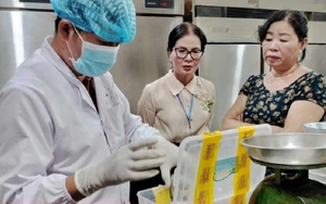 Hàng trăm người nhập viện, 1 ca tử vong do ngộ độc: Quảng Nam chỉ đạo nóng
