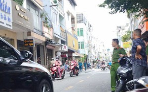 Thanh niên khoả thân rượt chém hàng loạt người ở TPHCM rồi tự sát