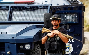 NATO tăng cường thêm quân đến Kosovo