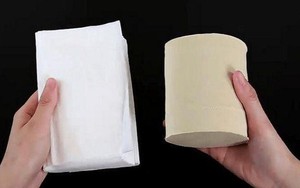 Giấy ăn, giấy vệ sinh màu trắng hay màu vàng thì tốt hơn? Cách để đưa ra lựa chọn rất đơn giản