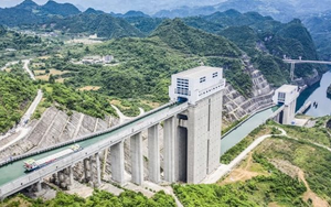 Cỗ máy "chiến thần xám" của Trung Quốc, giúp tàu thủy bay cao tới 200m: Tốc độ nâng mới là điều đáng kinh ngạc
