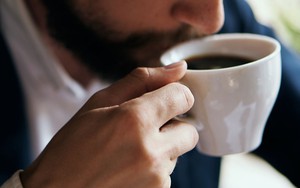 4 thời điểm không nên uống cà phê kẻo sức khỏe suy giảm, ung thư tìm đến