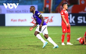 Cựu tuyển thủ Cameroon ra mắt ấn tượng ở sân chơi V-League