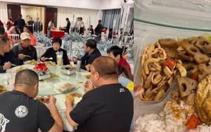Đi ăn cưới ở khách sạn sang trọng, khách chỉ được mời cơm hộp