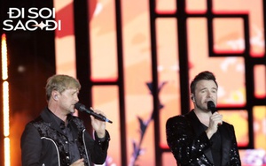 Concert Westlife tại TP.HCM ngày 2: Hàng chục nghìn fan lấp kín SVĐ, khán giả in lời hát theo cực nhiệt!