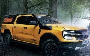 Ford Ranger thêm một tên gọi lạ hoắc: Bản base đã có 2 màn hình to, thêm công nghệ đầu xe xuyên thấu