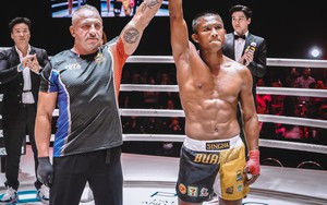 Đánh gãy ngón tay Saenchai, “Thánh Muay Thái” Buakaw khẳng định không “diễn kịch”