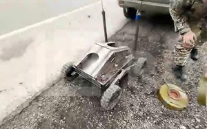 Video xe rải mìn điều khiển từ xa thực chiến ở tiền tuyến