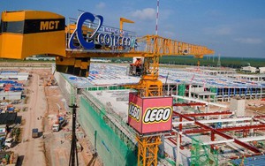 Sau 1 năm khởi công nhà máy tỷ USD, Lego Việt Nam đã tăng vốn điều lệ lên trên 160 triệu USD, trả trước cho Coteccons hơn 1.000 tỷ đồng, bắt đầu tuyển dụng lao động