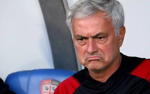 Mourinho ngừng im lặng, gửi thông điệp đến người hâm mộ Roma