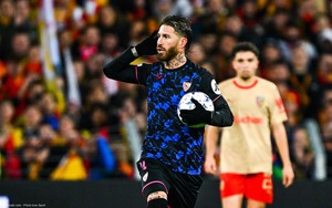 Sergio Ramos đi vào lịch sử Champions League