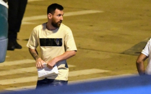 Messi lặng lẽ cùng gia đình trở về quê nhà, hóa ra để chuẩn bị đi ăn cưới một nhân vật đặc biệt