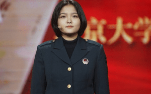 Bài phát biểu của nữ sinh thủ khoa ngôi trường Top 1 Trung Quốc khiến người nghe chỉ biết gạt nước mắt
