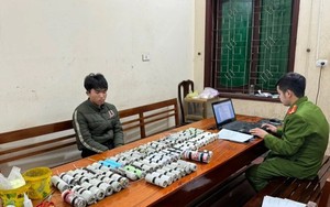 Thanh niên tự chế cả trăm quả pháo để bán dịp Tết