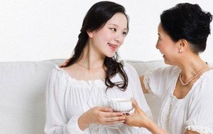 Trước khi về quê, mẹ chồng để lại bức thư dài 2 trang khiến nàng dâu tỉnh ngộ