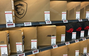 Giá laptop giảm đến 50%