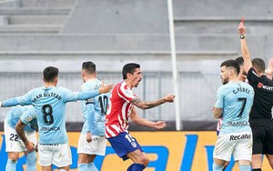 Hậu vệ Atletico Madrid nhận số thẻ đỏ kỷ lục