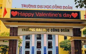 Muôn kiểu đón Valentine thú vị của sinh viên, 'văn mẫu' tỏ tình bằng tiếng Anh cực ngọt