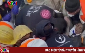 Một phụ nữ sống sót 11 ngày sau thảm họa động đất