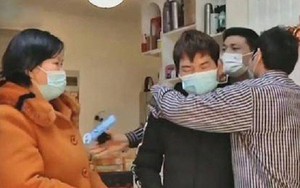 Họp họ đầu năm hô hào quyên góp, bố chồng đang bối rối thì nàng dâu có pha cứu nguy 'siêu chất'