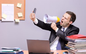 Đừng hỏi vì sao ai cũng xa lánh bạn, hãy tự hỏi mình xem có phải bạn đã phạm phải 3 sai lầm này hay không