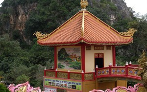 Chiêm ngưỡng 16 bức tranh sứ độc bản đạt kỷ lục Việt Nam tại chùa Quán Thế Âm
