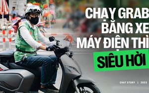 Thất nghiệp chuyển qua chạy Grab, tài xế chia sẻ: 'Chạy shipper bằng xe máy điện thì siêu hời'