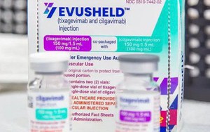 Vì sao Việt Nam vẫn cho dùng thuốc Evusheld dự phòng COVID-19?