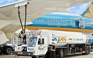 Lỗ lũy kế hơn 34.000 tỷ đồng, Vietnam Airlines muốn bán Skypec - công ty nhiên liệu hàng không lớn nhất Việt Nam  để "từng bước xoá lỗ"?