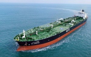 Có được khách mua lớn liên tục 'nổ đơn', Mỹ phát động cuộc đua siêu tàu chở dầu vì Nga