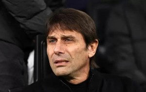 Antonio Conte nói lời từ biệt các CĐV sau khi bị Tottenham sa thải