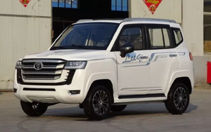 Xe Trung Quốc 'nhái' Toyota Land Cruiser LC300