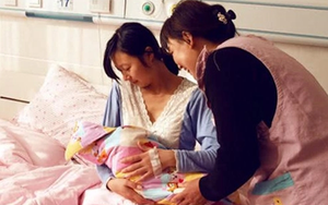 Tôi muốn trả lương cho mẹ mà chồng lại đưa ra đề nghị oái oăm